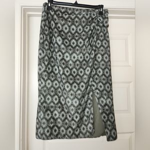Zara Velvet Midi Skirt Khaki Mix Geometric Print, Thigh Split.